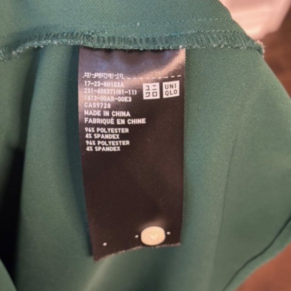 Uniqlo Drape Mockneck 3/4 Sleeve Blouse (Size L) - Picture 6 of 7